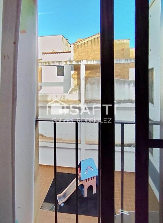 4 sovrum Lägenhet till salu i Badajoz stad - 295 000 € (Ref: 9382565)
