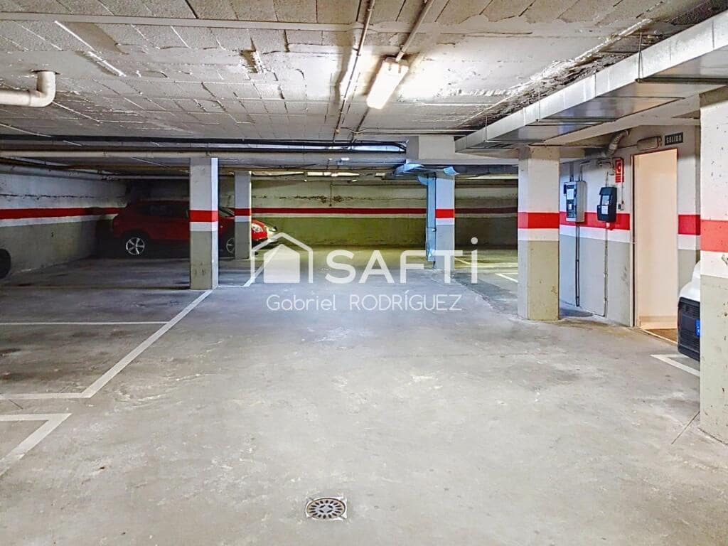 4 sovrum Lägenhet till salu i Badajoz stad - 295 000 € (Ref: 9382565)