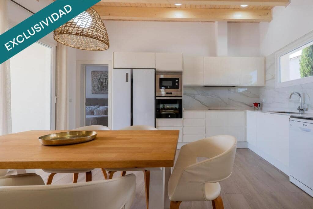 4 soveværelse Villa til salg i Lliria med swimmingpool garage - € 630.000 (Ref: 9382566)