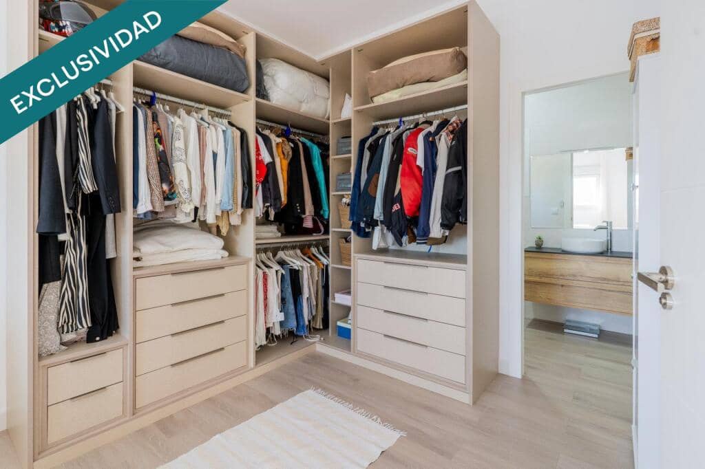 4 soveværelse Villa til salg i Lliria med swimmingpool garage - € 630.000 (Ref: 9382566)