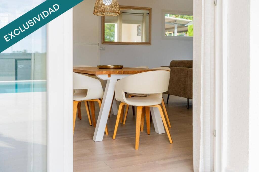 4 soveværelse Villa til salg i Lliria med swimmingpool garage - € 630.000 (Ref: 9382566)