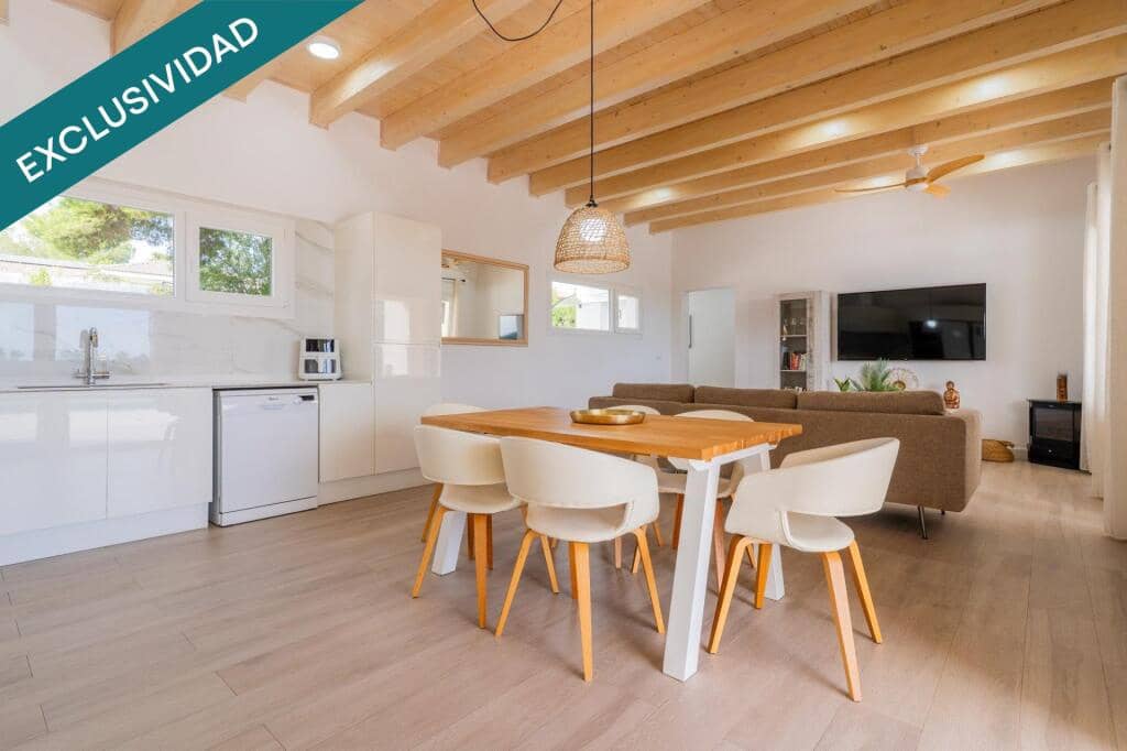 4 soveværelse Villa til salg i Lliria med swimmingpool garage - € 630.000 (Ref: 9382566)