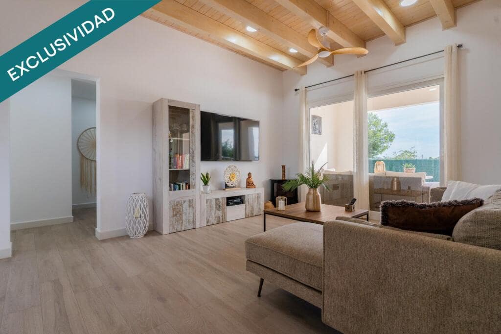 4 soveværelse Villa til salg i Lliria med swimmingpool garage - € 630.000 (Ref: 9382566)