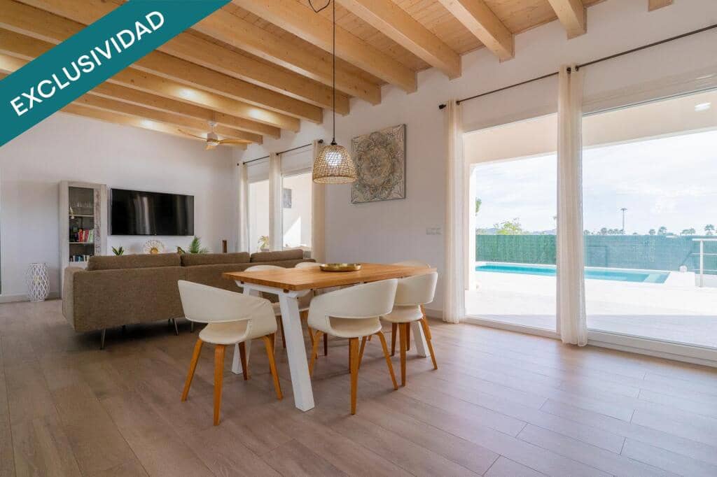 4 soveværelse Villa til salg i Lliria med swimmingpool garage - € 630.000 (Ref: 9382566)