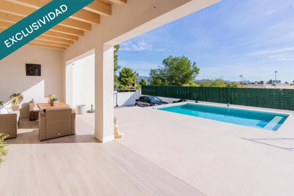 4 soveværelse Villa til salg i Lliria med swimmingpool garage - € 630.000 (Ref: 9382566)