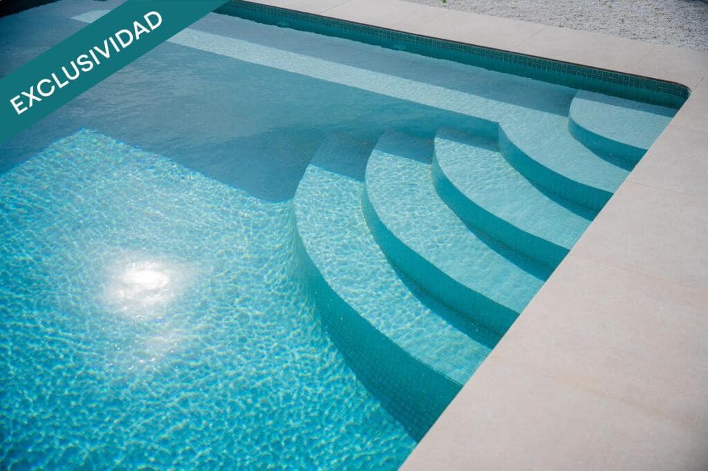 4 soveværelse Villa til salg i Lliria med swimmingpool garage - € 630.000 (Ref: 9382566)