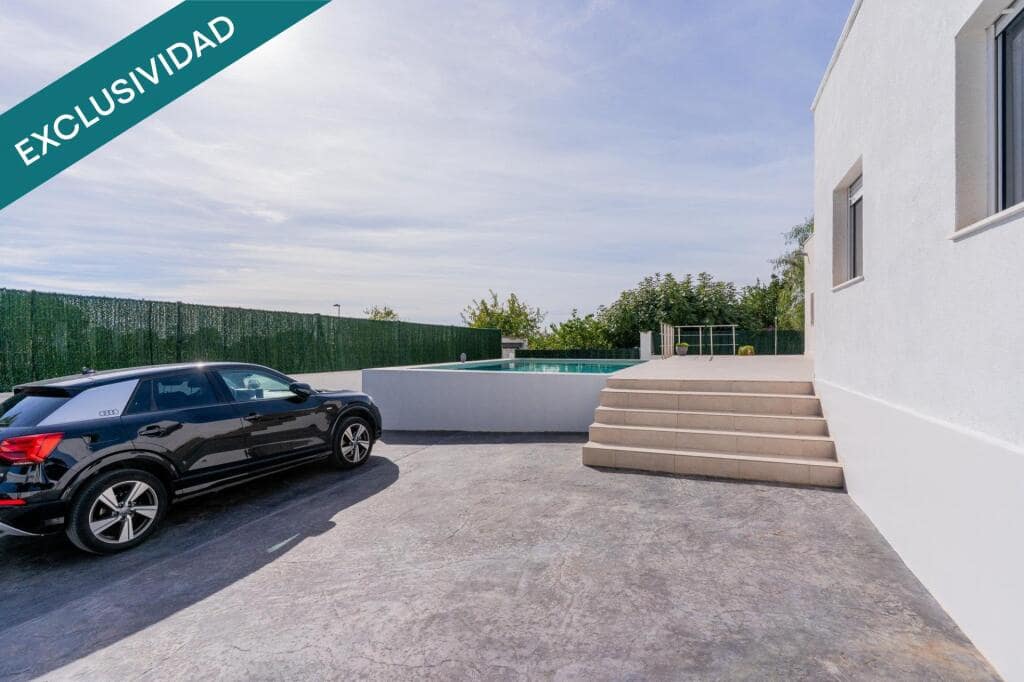 4 soveværelse Villa til salg i Lliria med swimmingpool garage - € 630.000 (Ref: 9382566)