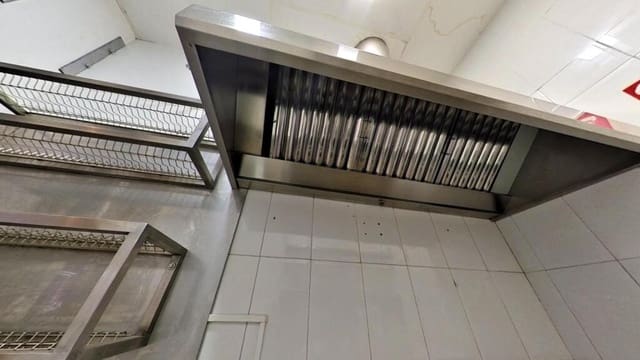 Komercyjne na sprzedaż w Elda - 110 000 € (Ref: 9382567)