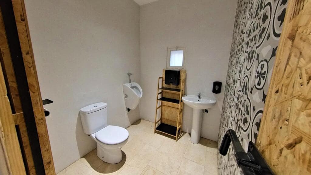 Erhverv til salg i Elda - € 110.000 (Ref: 9382567)