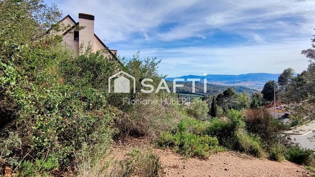 Działka budowlana na sprzedaż w Molins de Rei - 172 000 € (Ref: 9385421)