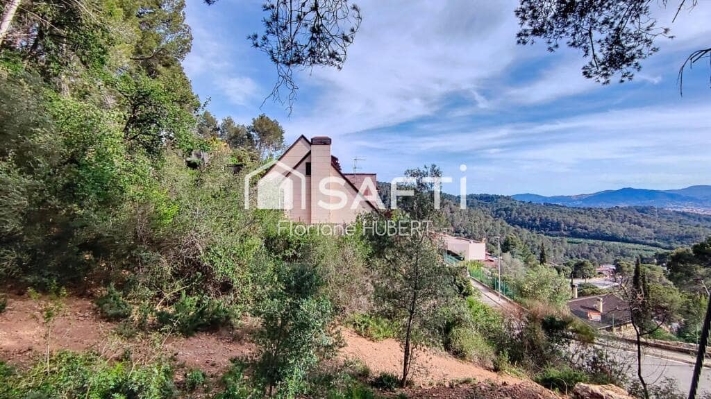 Działka budowlana na sprzedaż w Molins de Rei - 172 000 € (Ref: 9385421)