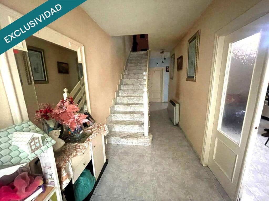 4 makuuhuone Rivitalo myytävänä paikassa Polan - 115 000 € (Ref: 9385424)