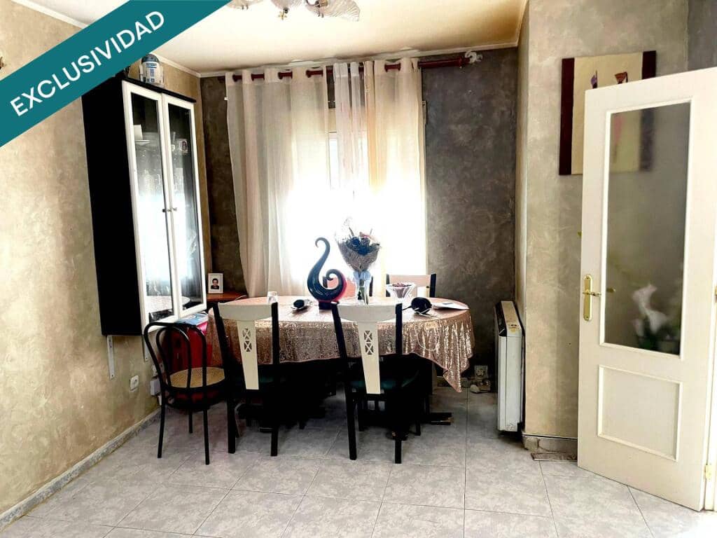 4 makuuhuone Rivitalo myytävänä paikassa Polan - 115 000 € (Ref: 9385424)