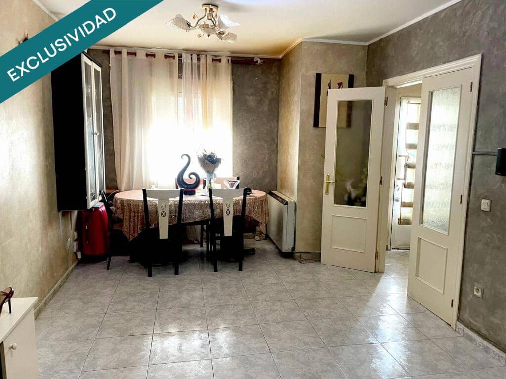 4 makuuhuone Rivitalo myytävänä paikassa Polan - 115 000 € (Ref: 9385424)