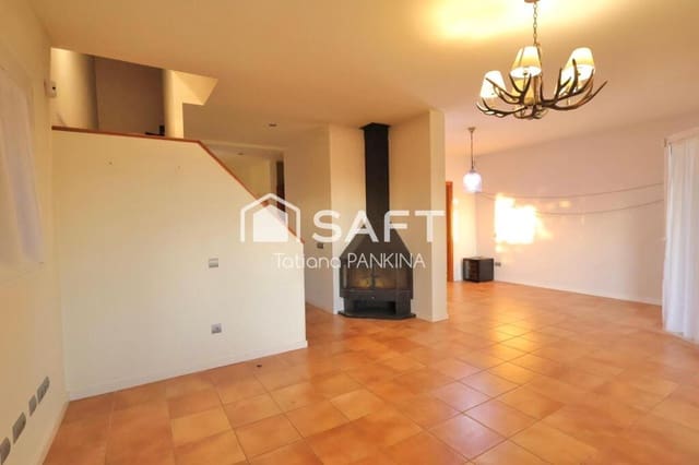 4 bedroom Terraced Villa for sale in Cànoves i Samalús with pool garage - € 495,000 (Ref: 9385425)