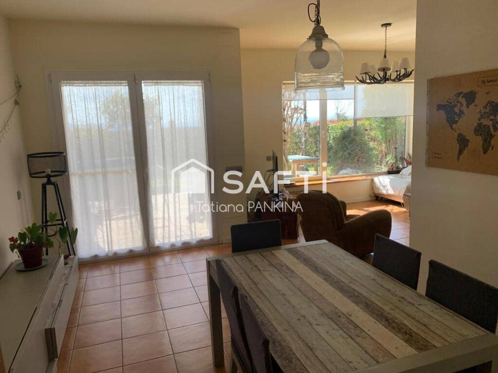 4 bedroom Terraced Villa for sale in Canoves i Samalus with pool garage - € 495,000 (Ref: 9385425)