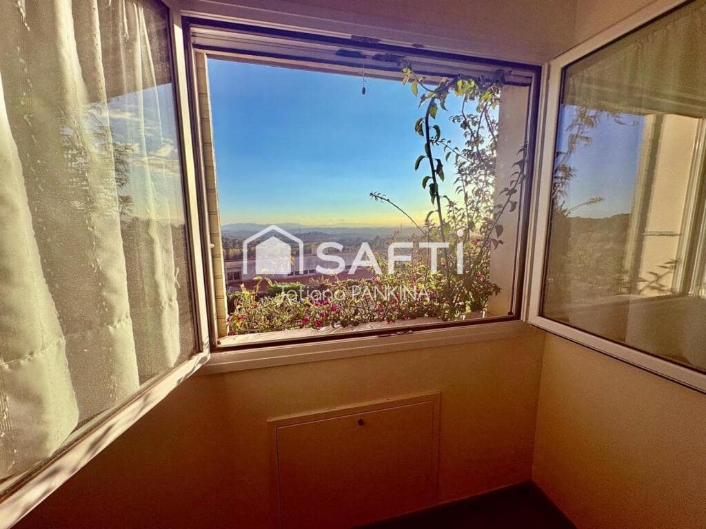 4 bedroom Terraced Villa for sale in Canoves i Samalus with pool garage - € 495,000 (Ref: 9385425)