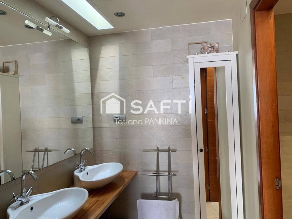 4 bedroom Terraced Villa for sale in Canoves i Samalus with pool garage - € 495,000 (Ref: 9385425)