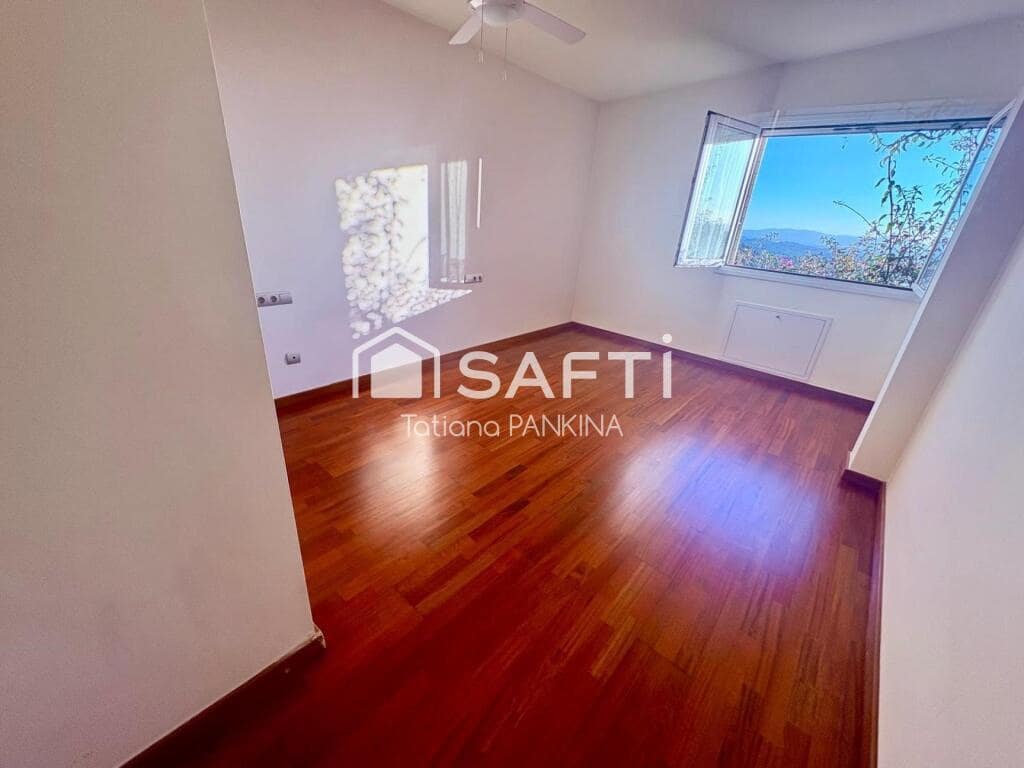 4 bedroom Terraced Villa for sale in Canoves i Samalus with pool garage - € 495,000 (Ref: 9385425)