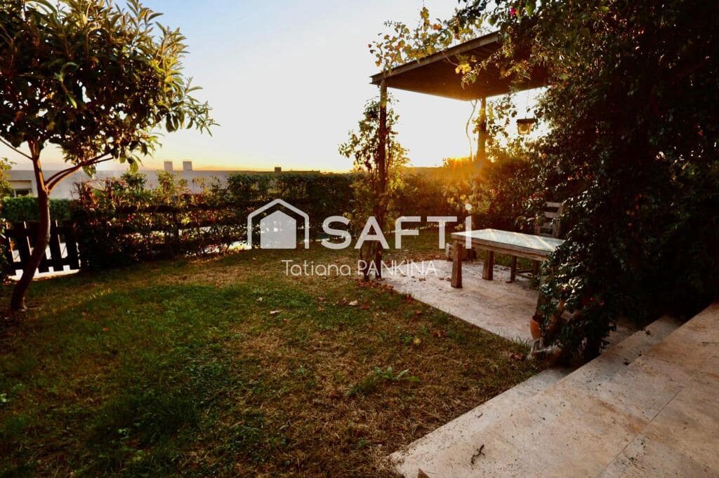 4 bedroom Terraced Villa for sale in Canoves i Samalus with pool garage - € 495,000 (Ref: 9385425)