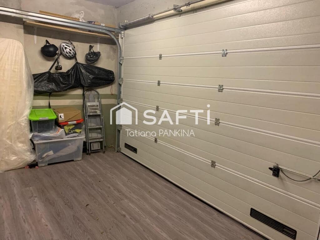 4 bedroom Terraced Villa for sale in Canoves i Samalus with pool garage - € 495,000 (Ref: 9385425)