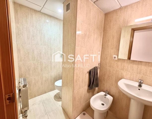 2 bedroom Flat for sale in Vilafranca del Penedès - € 255,000 (Ref: 9385428)