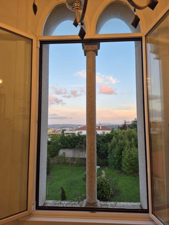 4 soveværelse Villa til salg i Arteixo med swimmingpool garage - € 1.400.000 (Ref: 9387800)