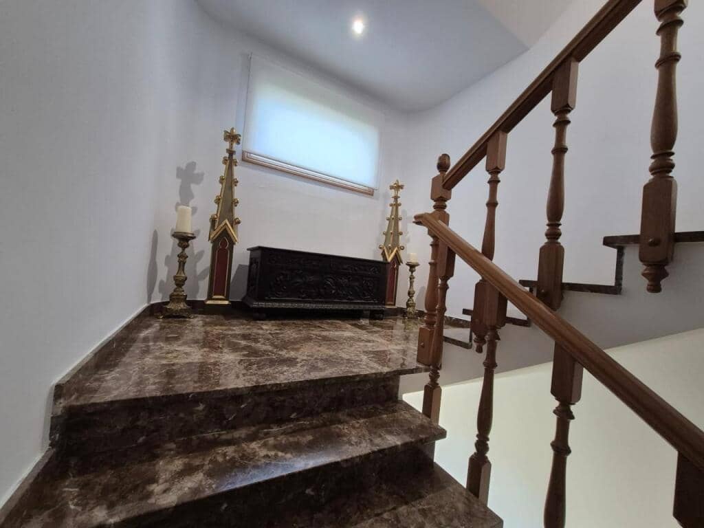 4 soveværelse Villa til salg i Arteixo med swimmingpool garage - € 1.400.000 (Ref: 9387800)