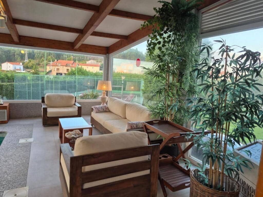 4 soveværelse Villa til salg i Arteixo med swimmingpool garage - € 1.400.000 (Ref: 9387800)