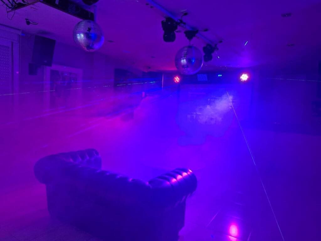 4 soveværelse Villa til salg i Arteixo med swimmingpool garage - € 1.400.000 (Ref: 9387800)