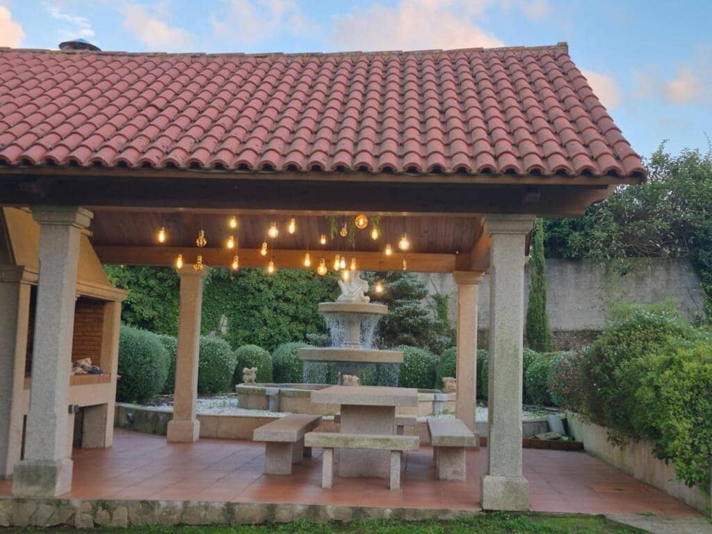 4 soveværelse Villa til salg i Arteixo med swimmingpool garage - € 1.400.000 (Ref: 9387800)