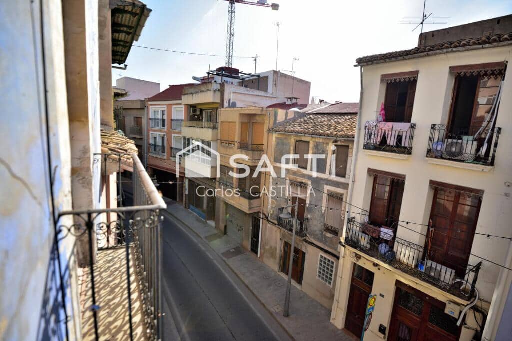 5 bedroom Apartment for sale in Muchamiel / Mutxamel - € 110,000 (Ref: 9390492)