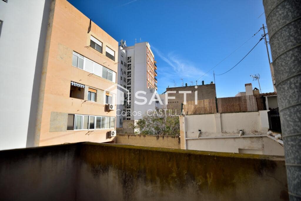 5 bedroom Apartment for sale in Muchamiel / Mutxamel - € 110,000 (Ref: 9390492)