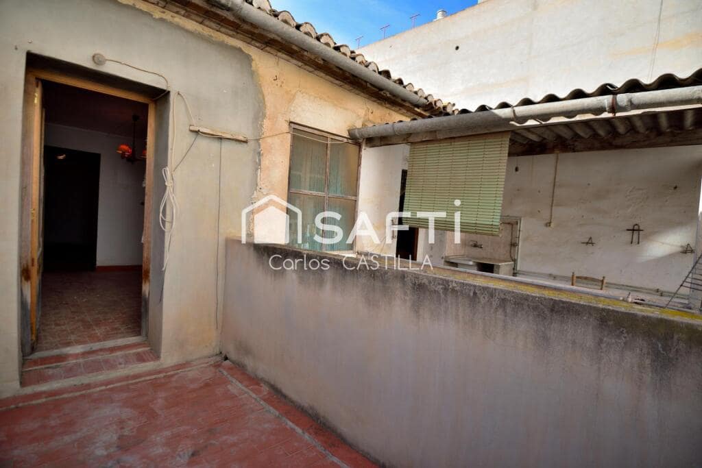 5 bedroom Apartment for sale in Muchamiel / Mutxamel - € 110,000 (Ref: 9390492)
