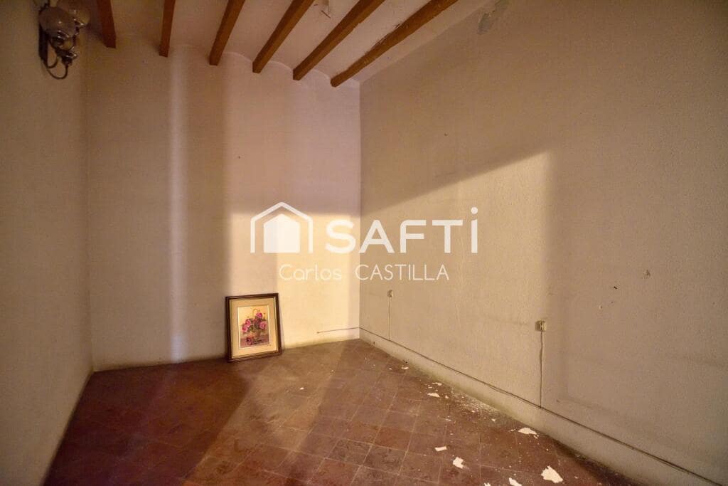 5 bedroom Apartment for sale in Muchamiel / Mutxamel - € 110,000 (Ref: 9390492)