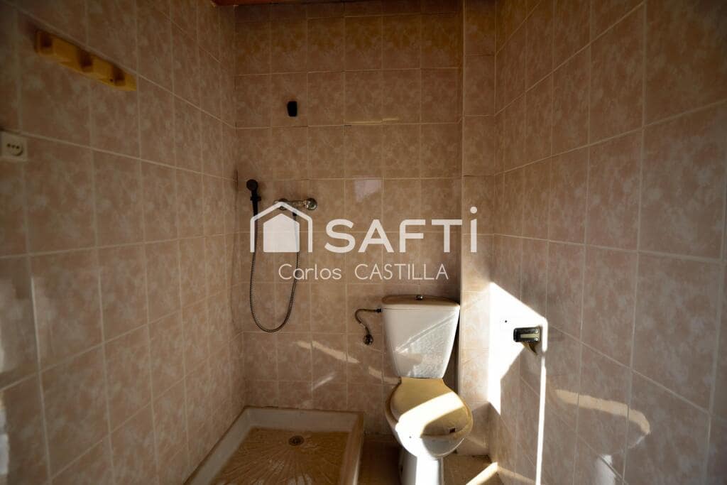 5 bedroom Apartment for sale in Muchamiel / Mutxamel - € 110,000 (Ref: 9390492)