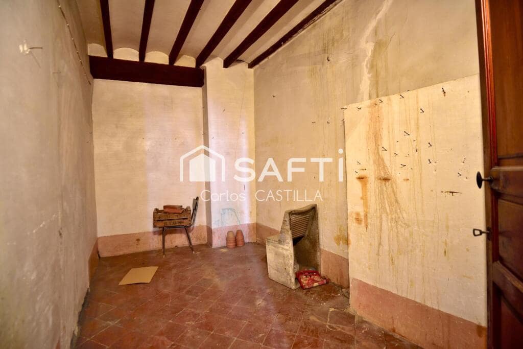 5 bedroom Apartment for sale in Muchamiel / Mutxamel - € 110,000 (Ref: 9390492)