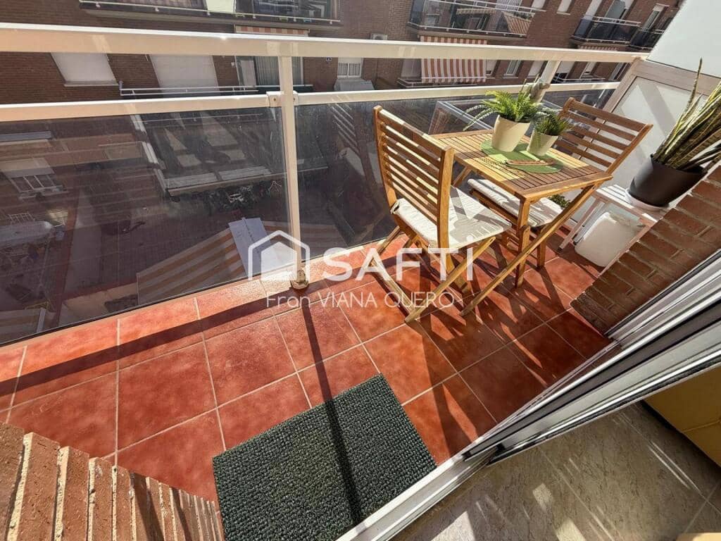 3 bedroom Flat for sale in Pineda de Mar - € 319,000 (Ref: 9390494)