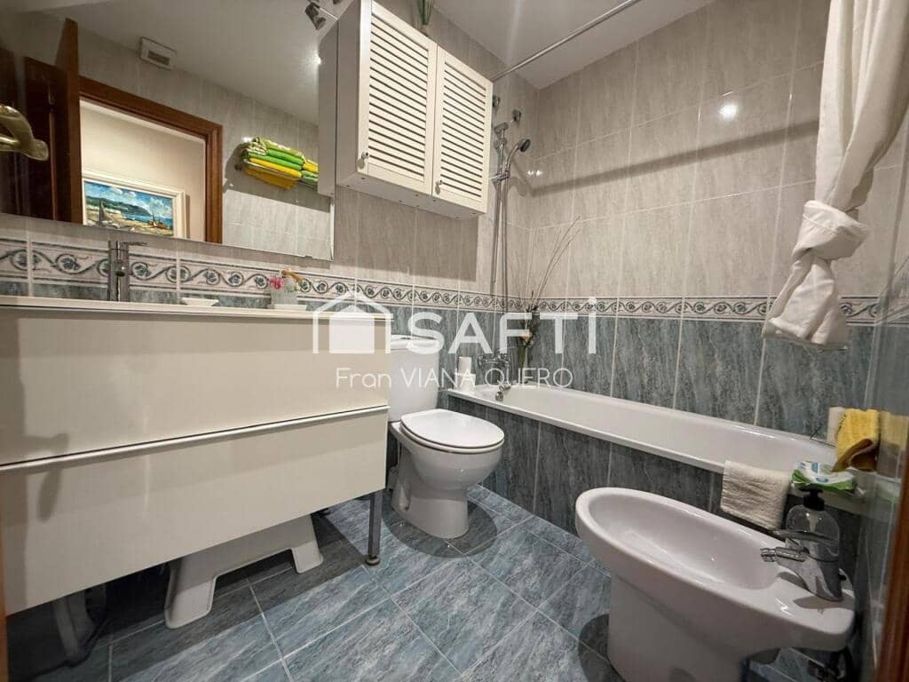 3 bedroom Flat for sale in Pineda de Mar - € 319,000 (Ref: 9390494)