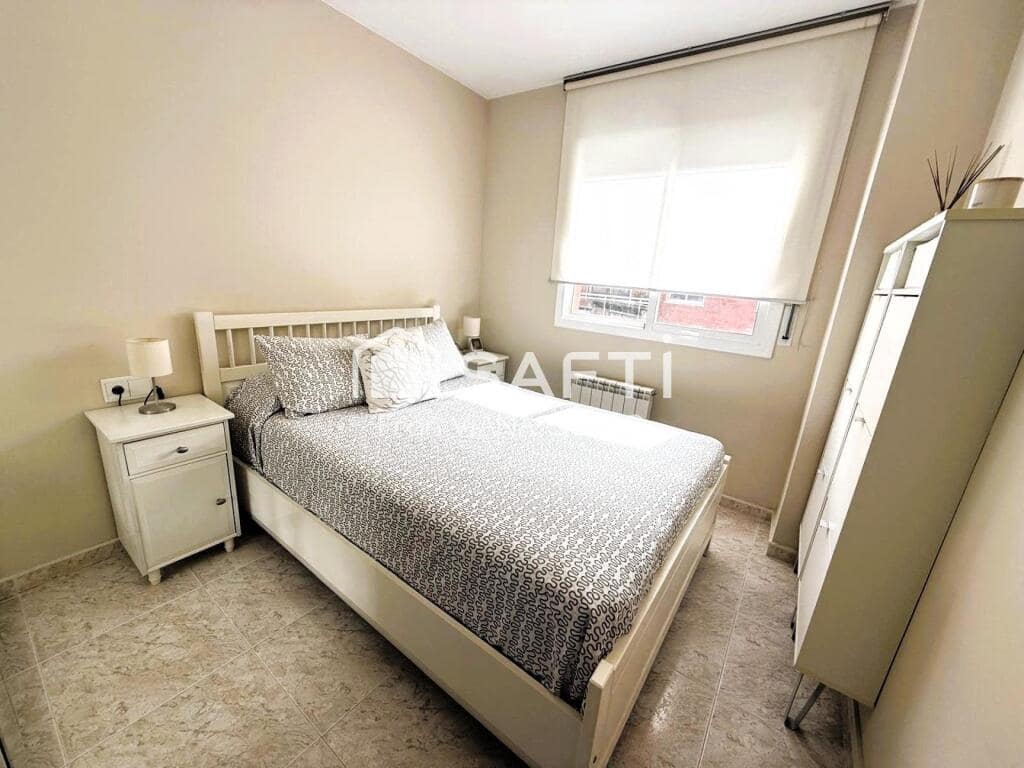 3 bedroom Flat for sale in Pineda de Mar - € 319,000 (Ref: 9390494)