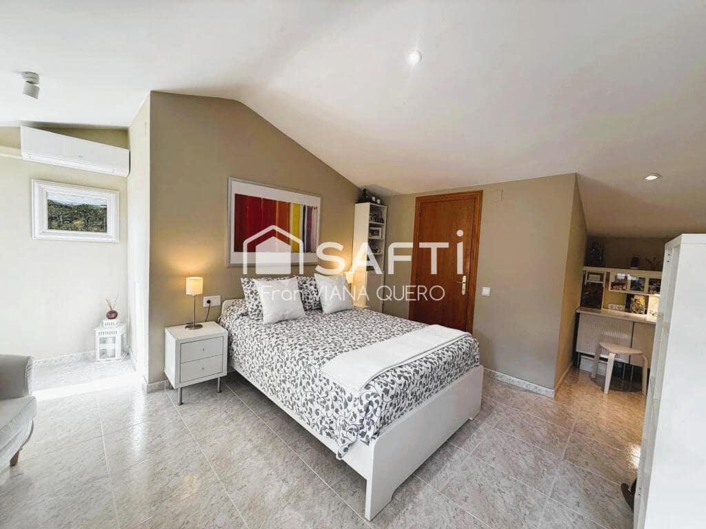 3 bedroom Flat for sale in Pineda de Mar - € 319,000 (Ref: 9390494)