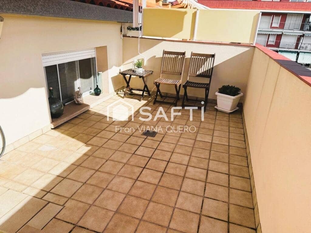 3 bedroom Flat for sale in Pineda de Mar - € 319,000 (Ref: 9390494)