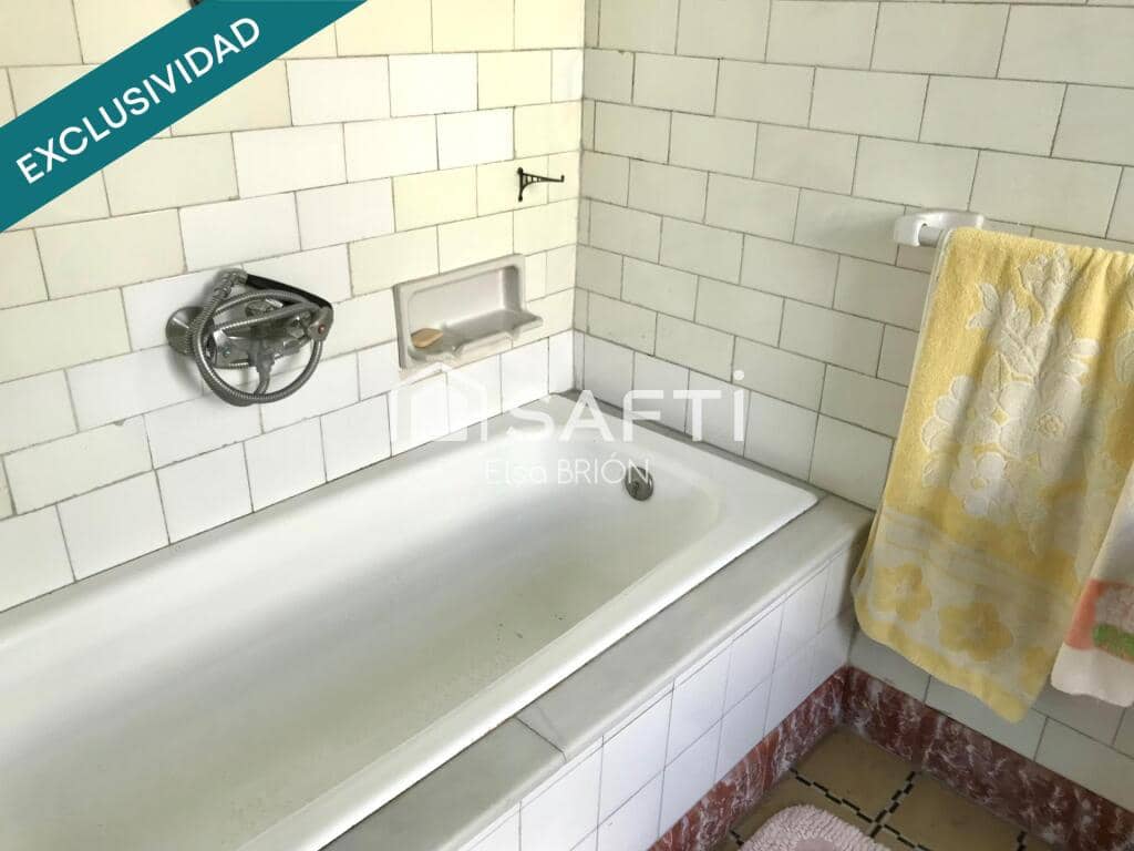 5 soverom Rekkehus til salgs i Noia - € 176 400 (Ref: 9390496)