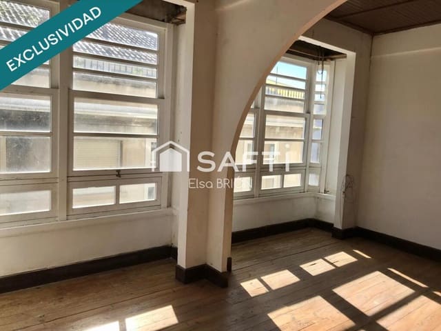 5 bedroom Terraced Villa for sale in Noia - € 176,400 (Ref: 9390496)