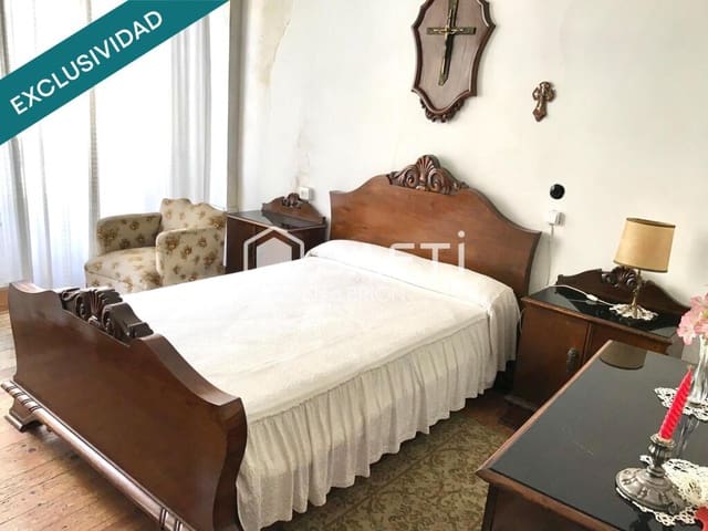 5 bedroom Terraced Villa for sale in Noia - € 176,400 (Ref: 9390496)