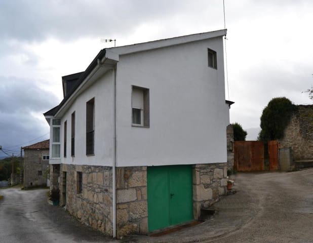 5 bedroom Terraced Villa for sale in A Pobra de Trives with garage - € 169,000 (Ref: 9390502)