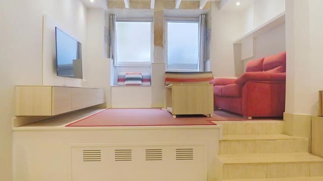 Komercyjne do wynajęcia w Donostia-San Sebastián - 900 € (Ref: 9390503)