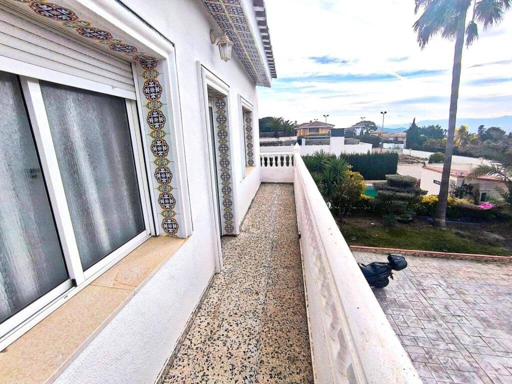 4 chambre Villa/Maison à vendre à Petrel / Petrer avec piscine garage - 330 000 € (Ref: 9395880)