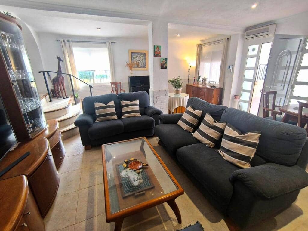 4 chambre Villa/Maison à vendre à Petrel / Petrer avec piscine garage - 330 000 € (Ref: 9395880)