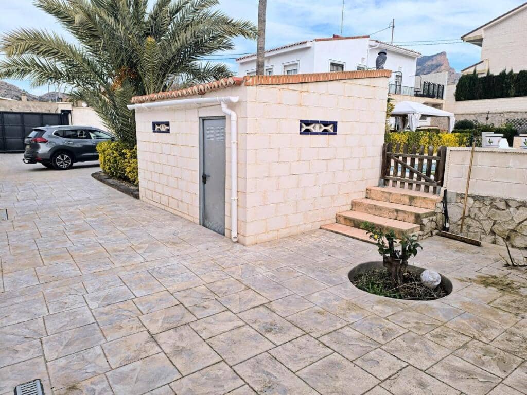 4 chambre Villa/Maison à vendre à Petrel / Petrer avec piscine garage - 330 000 € (Ref: 9395880)